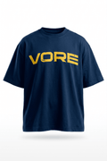 Camiseta oversize VORE 26 azul marino de frente