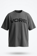 Camiseta oversize VORE gris con gráfico de águila de frente